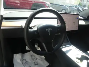 TESLA Model Y Performance Dual AWD