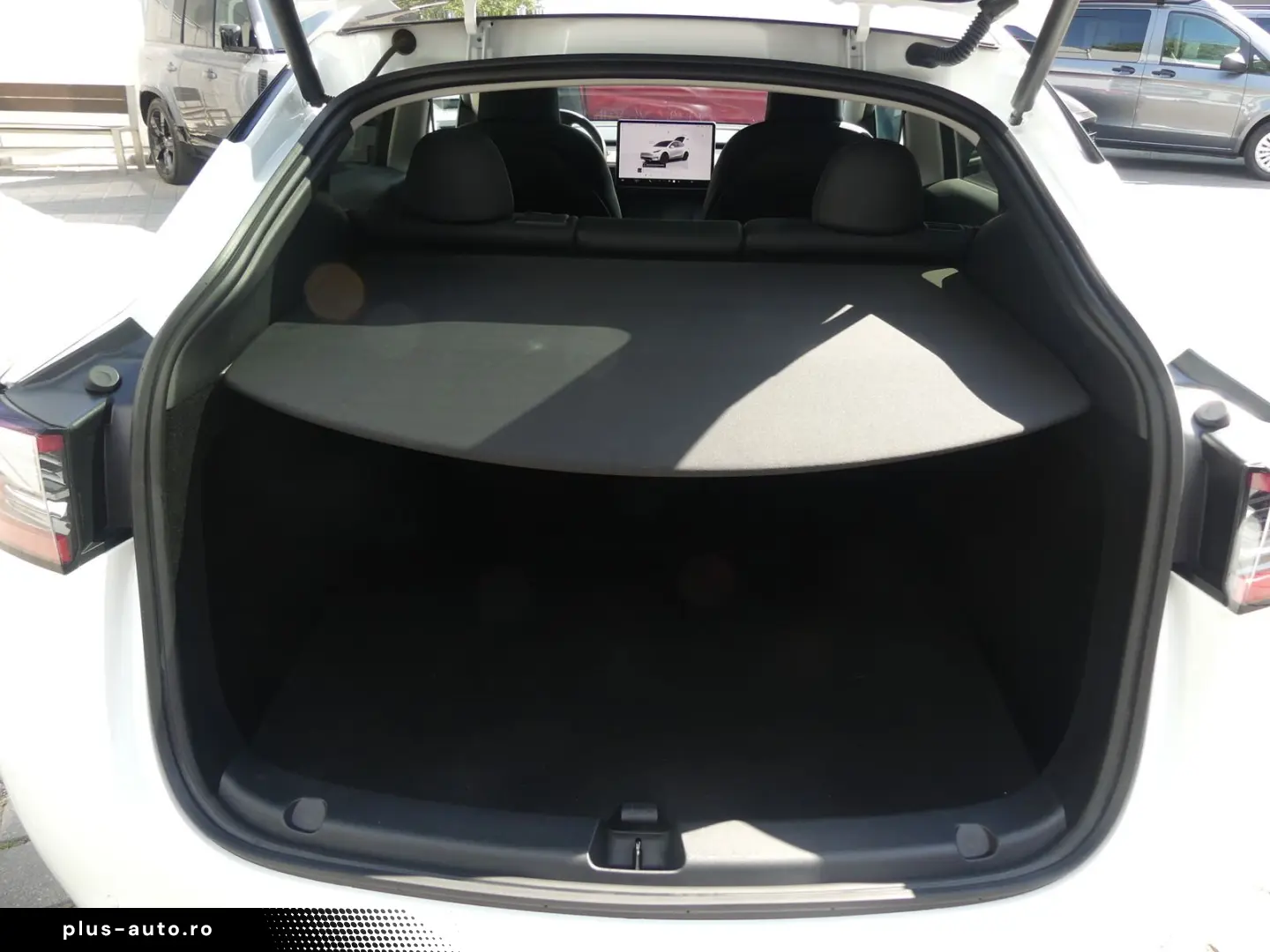 TESLA Model Y Performance Dual AWD PANO LED KAM AUTOPILOT