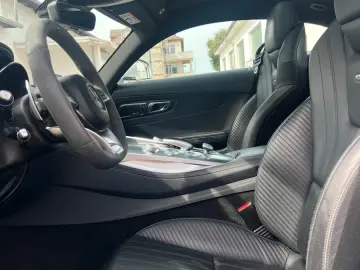 MERCEDES-BENZ AMG GT Coupe MB100 PANO BURMESTER KAMERA