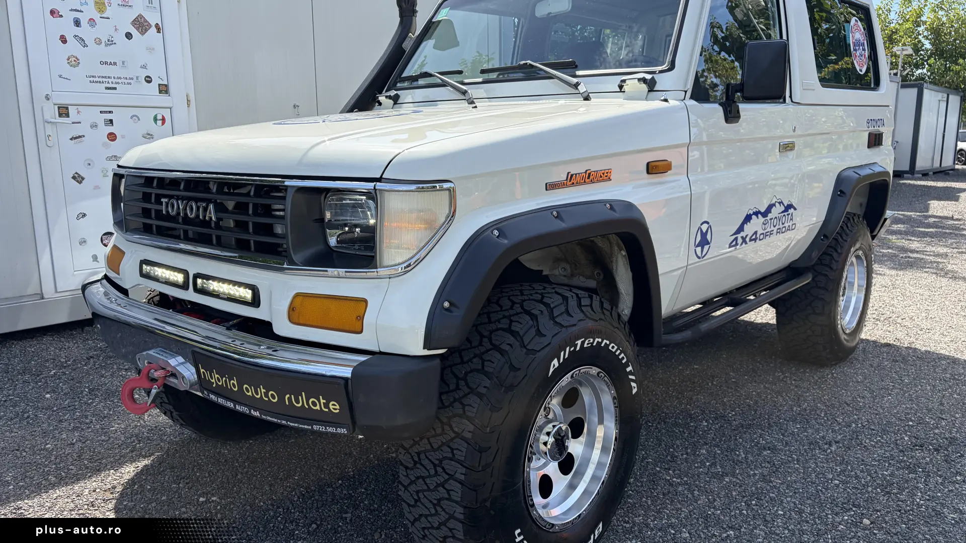 TOYOTA LAND CRUISER