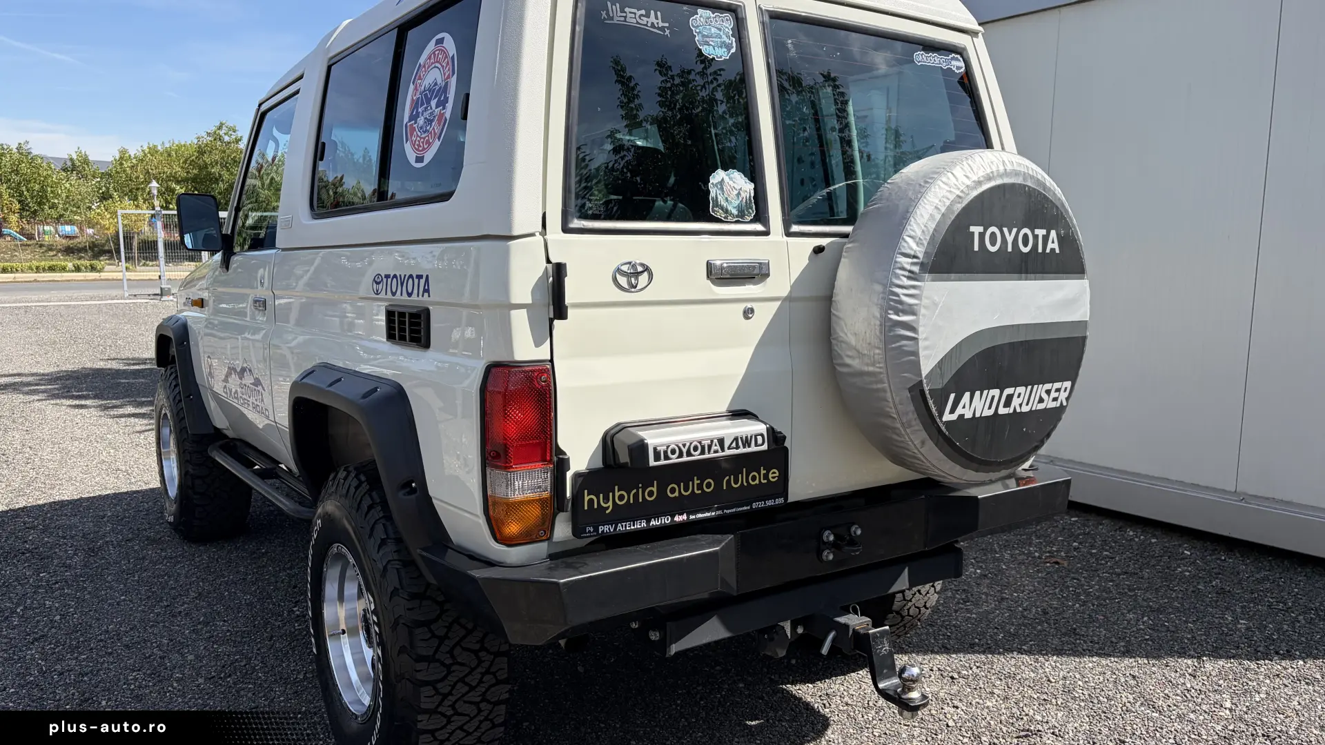 TOYOTA LAND CRUISER