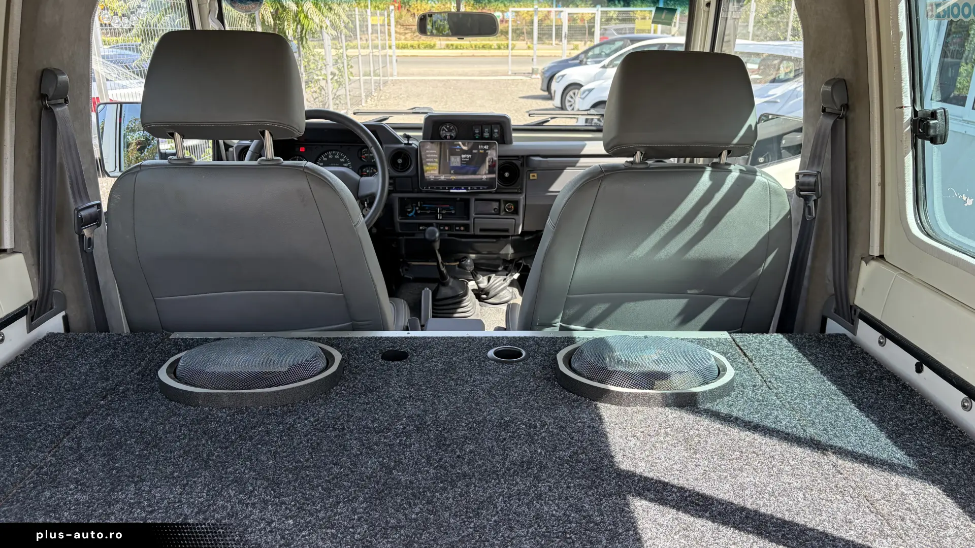 TOYOTA LAND CRUISER