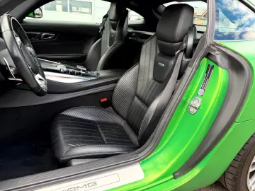 MERCEDES-BENZ AMG GT 4.0 V8 DCT Performance_Burmester_Kamera