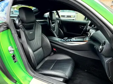 MERCEDES-BENZ AMG GT 4.0 V8 DCT Performance_Burmester_Kamera