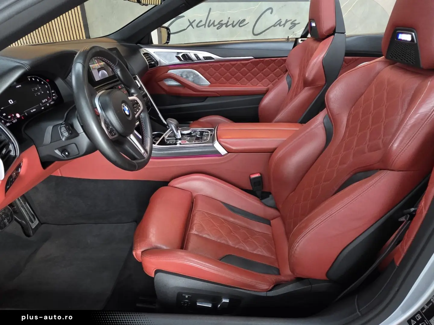 BMW M8 Cabrio Competition INDIVIDUAL B&W