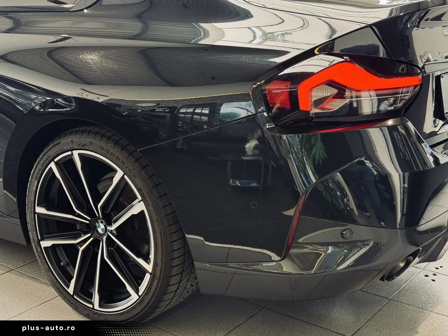 BMW 220 i M Sport  H&K HUD Shadow-Line Live Cockpit