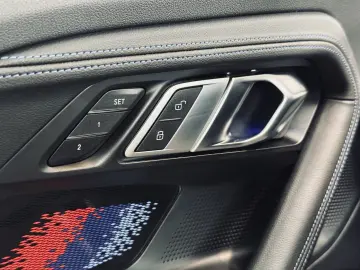 BMW 220 i M Sport  H&K HUD Shadow-Line Live Cockpit