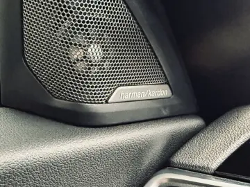 BMW 220 i M Sport  H&K HUD Shadow-Line Live Cockpit