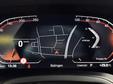 BMW 220 i M Sport  H&K HUD Shadow-Line Live Cockpit
