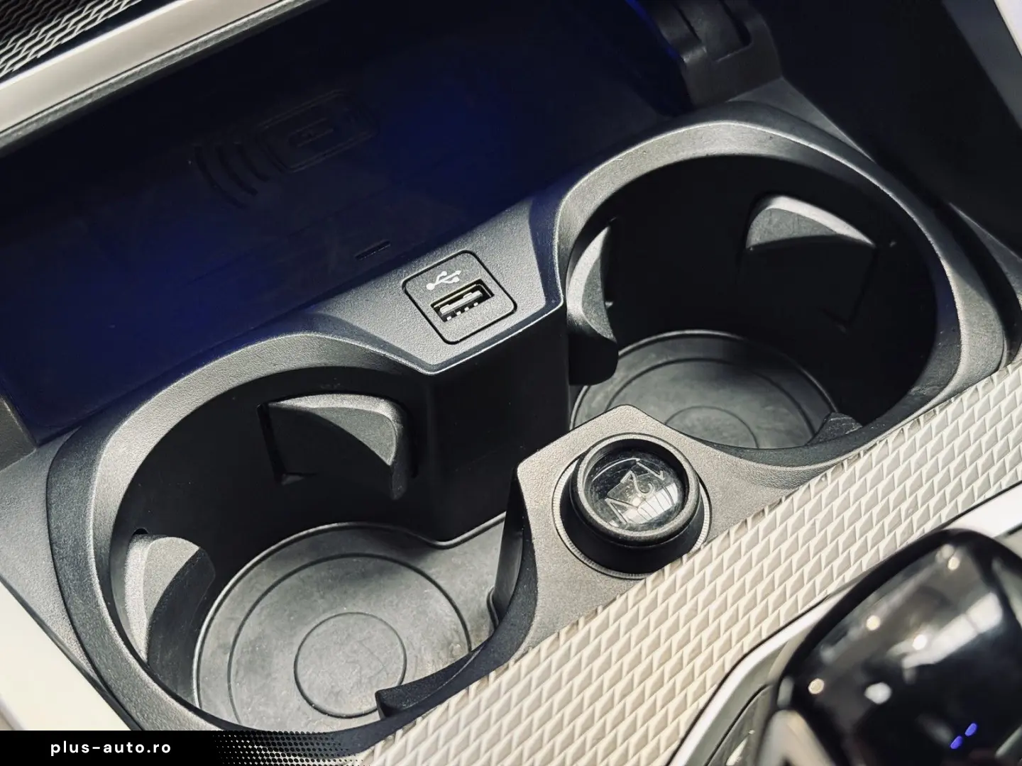 BMW 220 i M Sport  H&K HUD Shadow-Line Live Cockpit