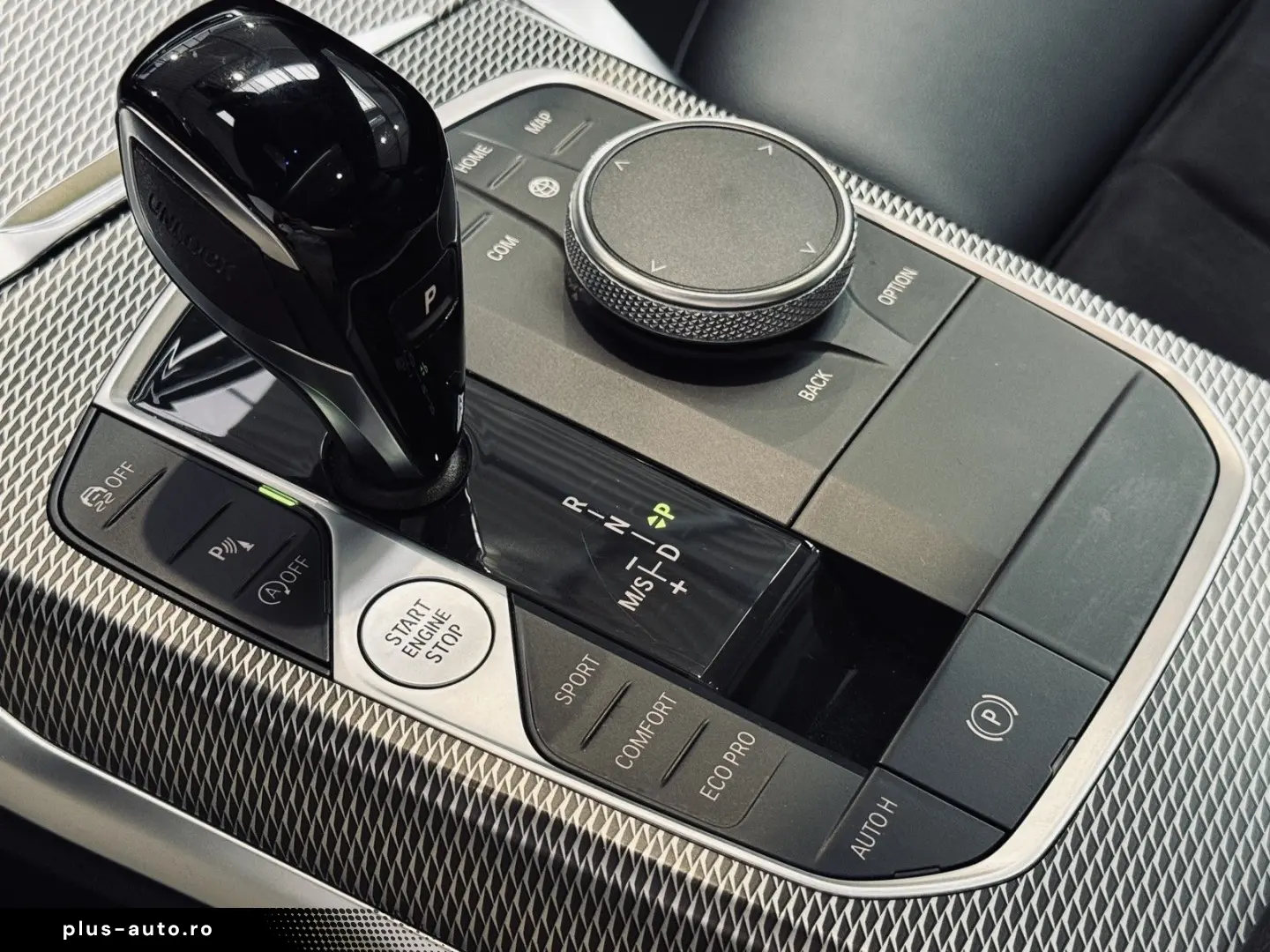 BMW 220 i M Sport  H&K HUD Shadow-Line Live Cockpit