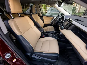 Toyota RAV 4 Hybrid Luxury