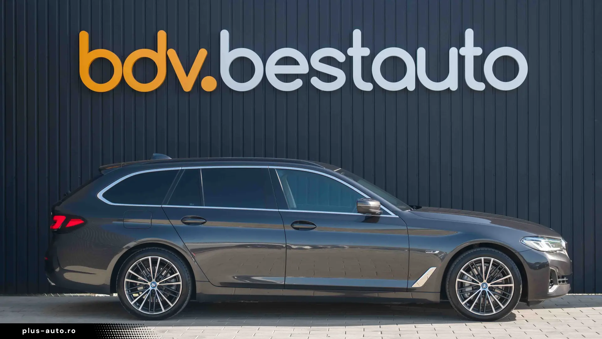 BMW Seria 5 530e xDrive AT PHEV