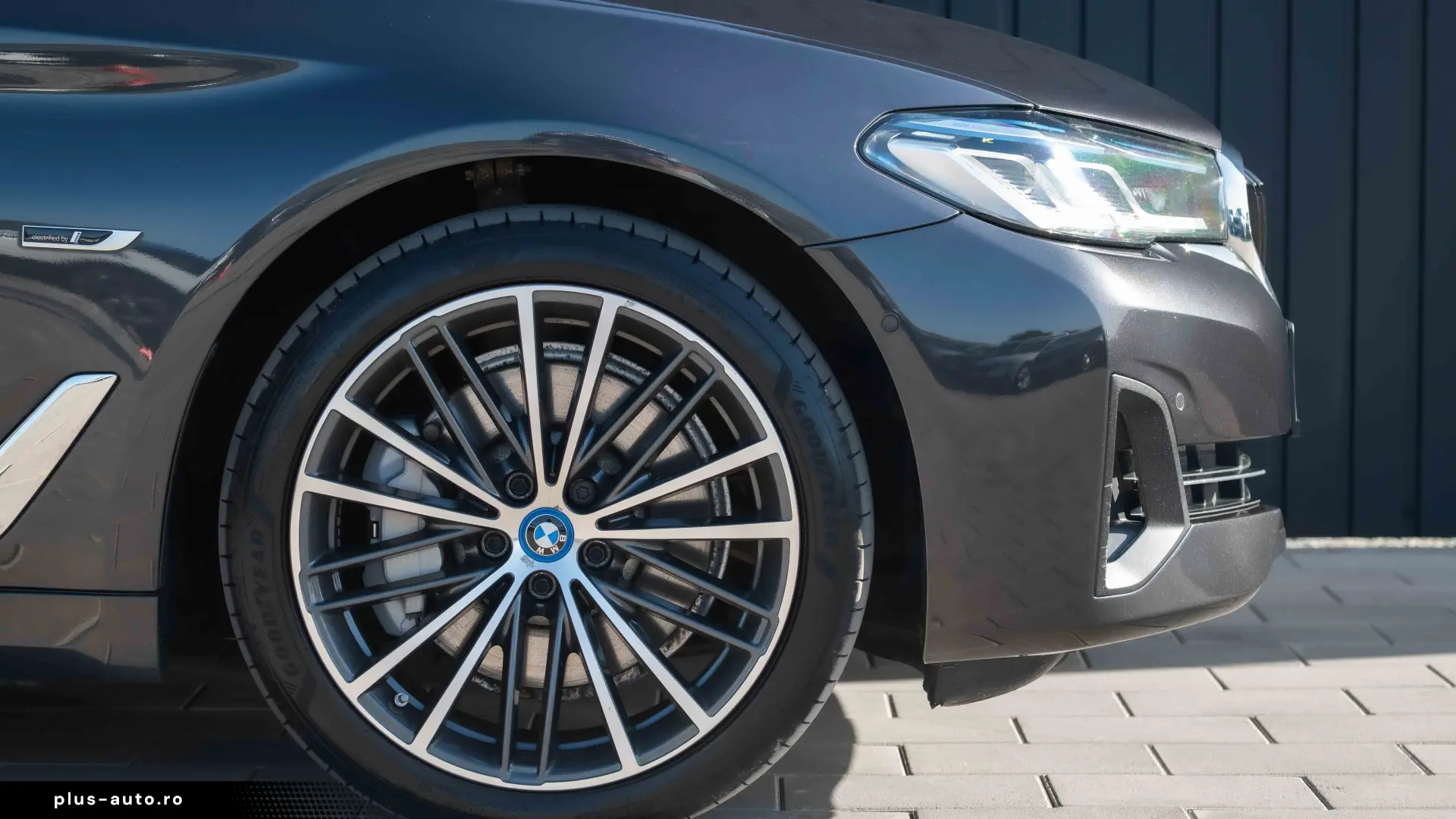 BMW Seria 5 530e xDrive AT PHEV
