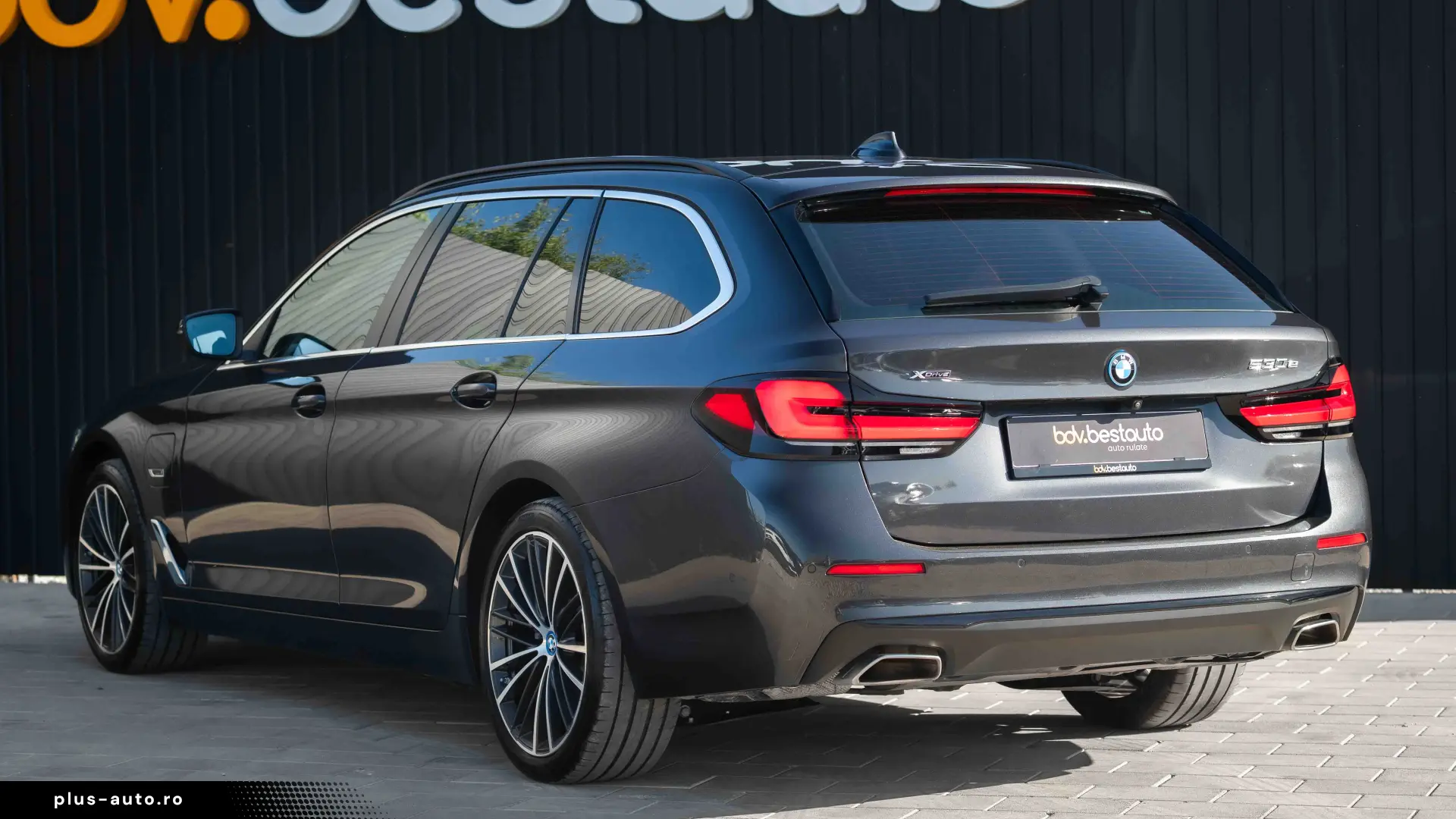 BMW Seria 5 530e xDrive AT PHEV