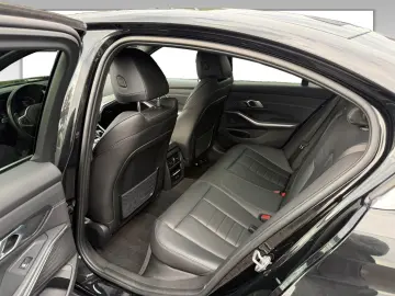 BMW 320d Limousine M Sport HiFi DAB LED WLAN Shz