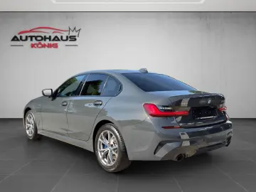 BMW Limo 330 e xDrive M Sport H&K Head-Up Glasdach