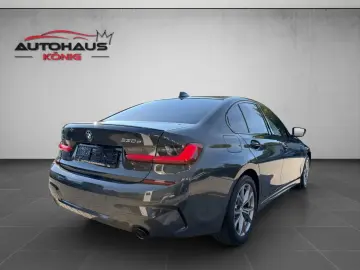 BMW Limo 330 e xDrive M Sport H&K Head-Up Glasdach