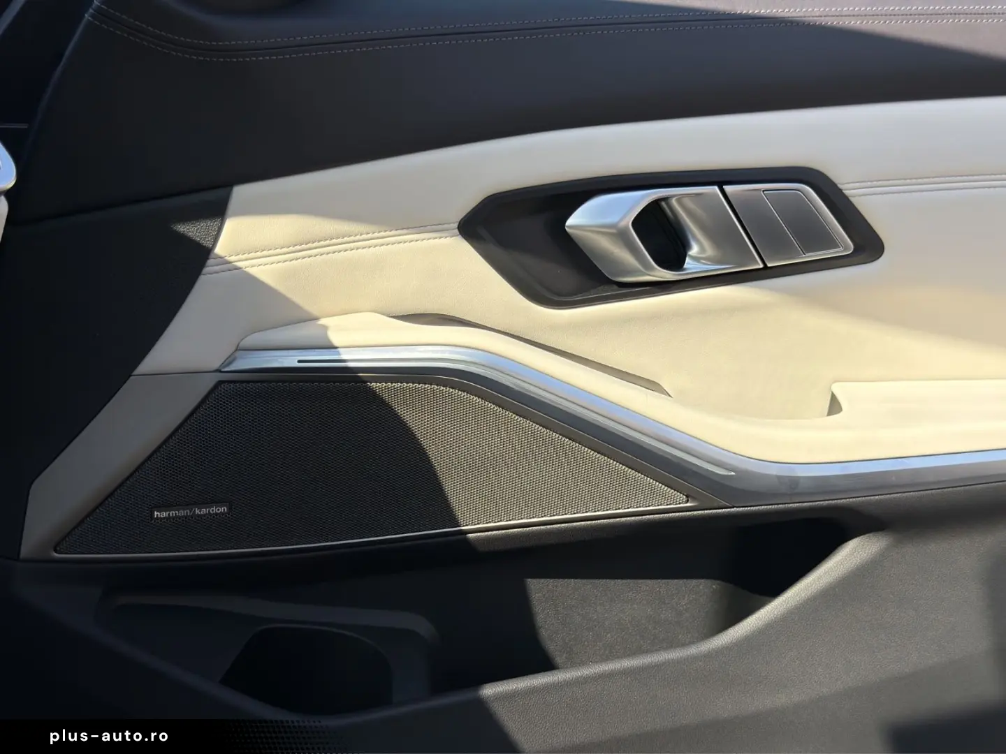 BMW Limo 330 e xDrive M Sport H&K Head-Up Glasdach