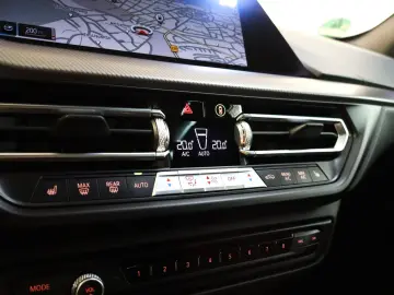 BMW M135 i xDrive Aut. M-Sport Shadow-Line LED Pano