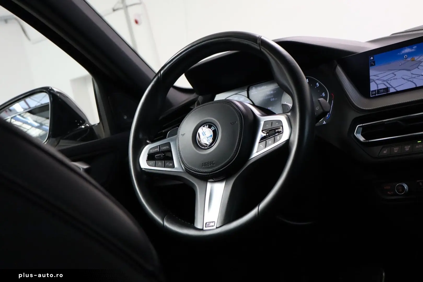 BMW M135 i xDrive Aut. M-Sport Shadow-Line LED Pano