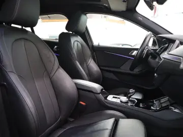 BMW M135 i xDrive Aut. M-Sport Shadow-Line LED Pano