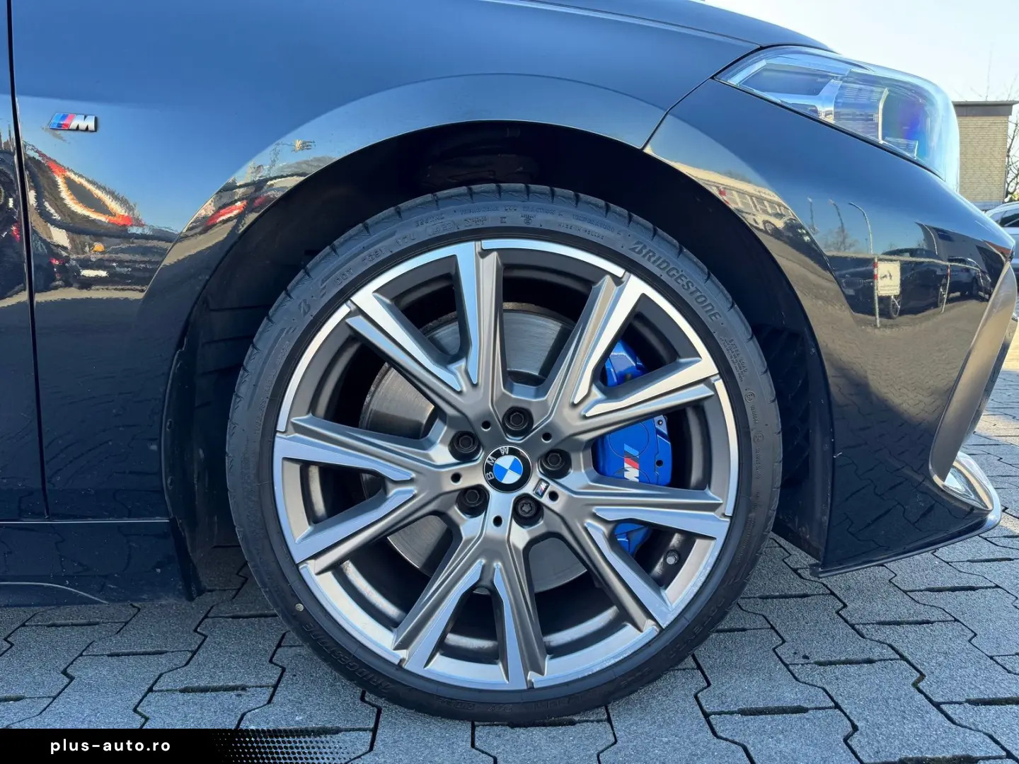 BMW M135i xDrive HeadUp Harman Lenkradheiz Pano KeyL