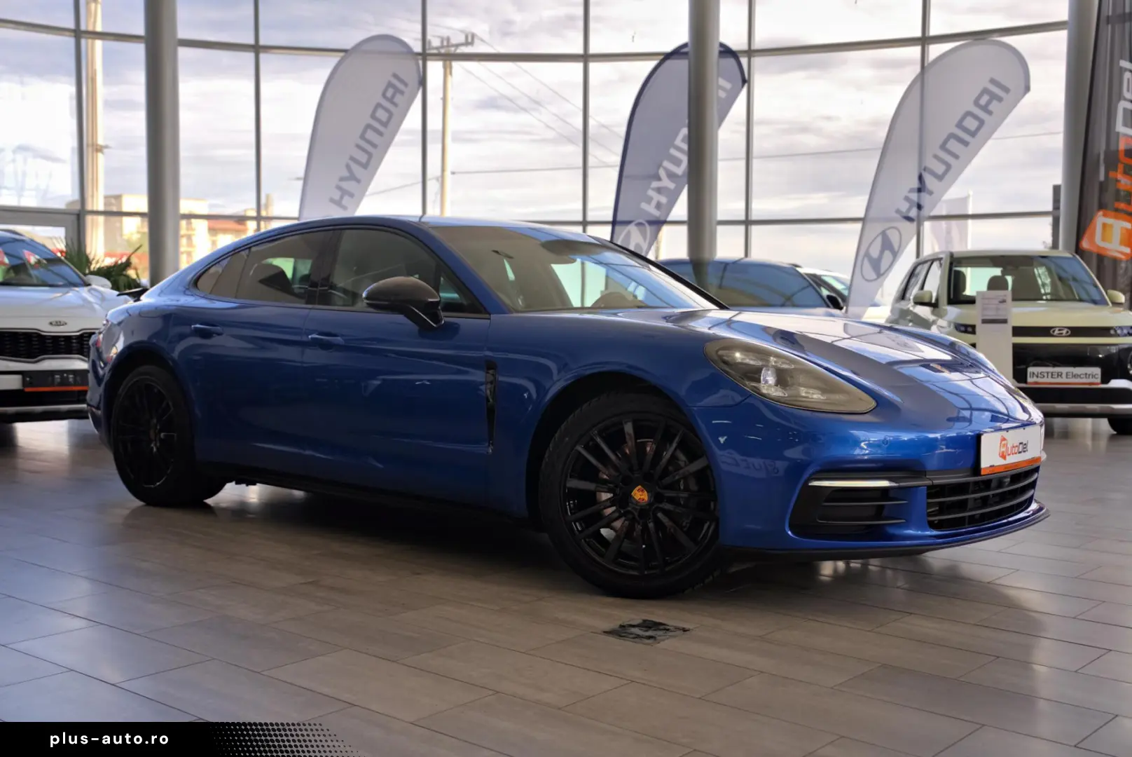 Porsche Panamera 4