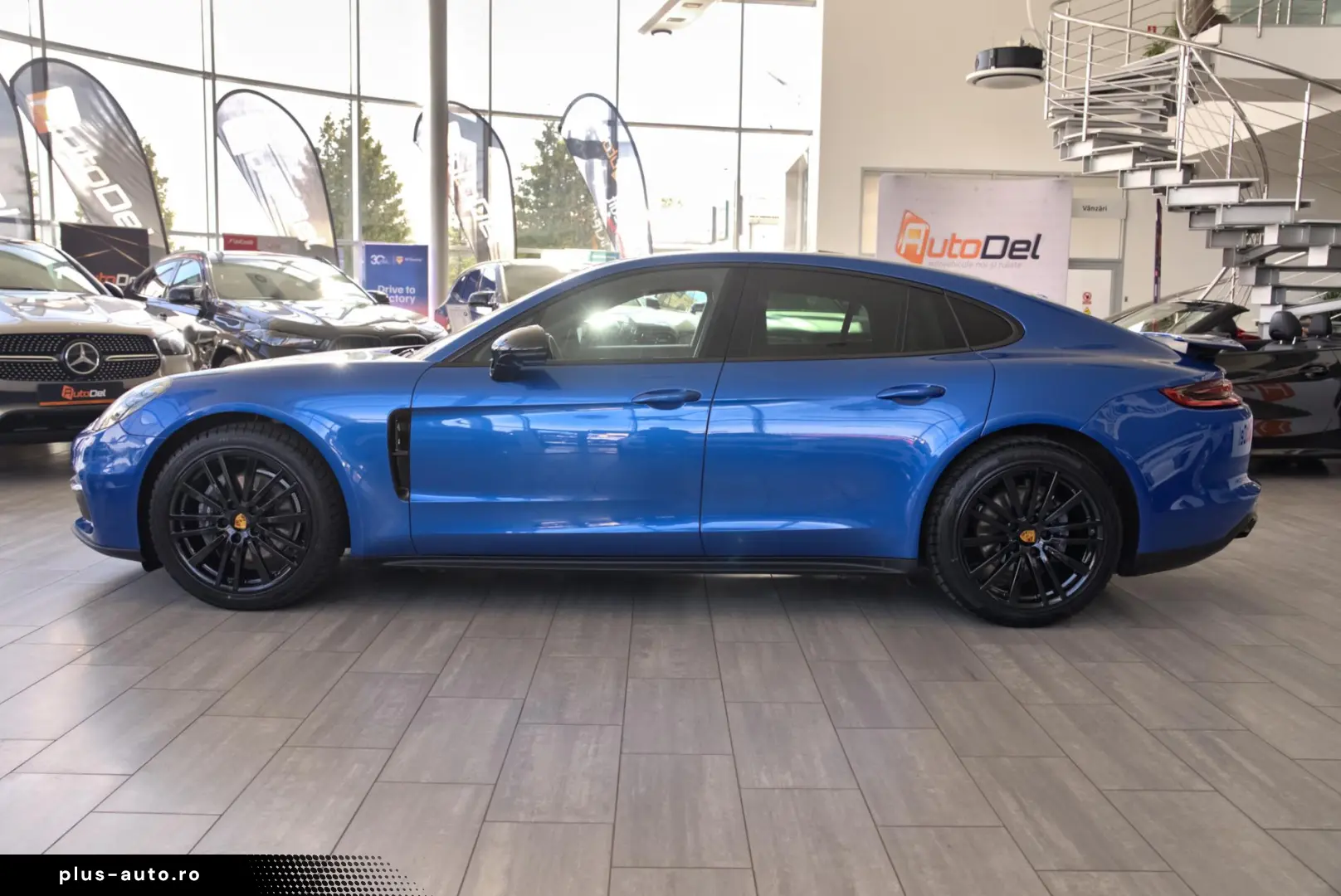 Porsche Panamera 4