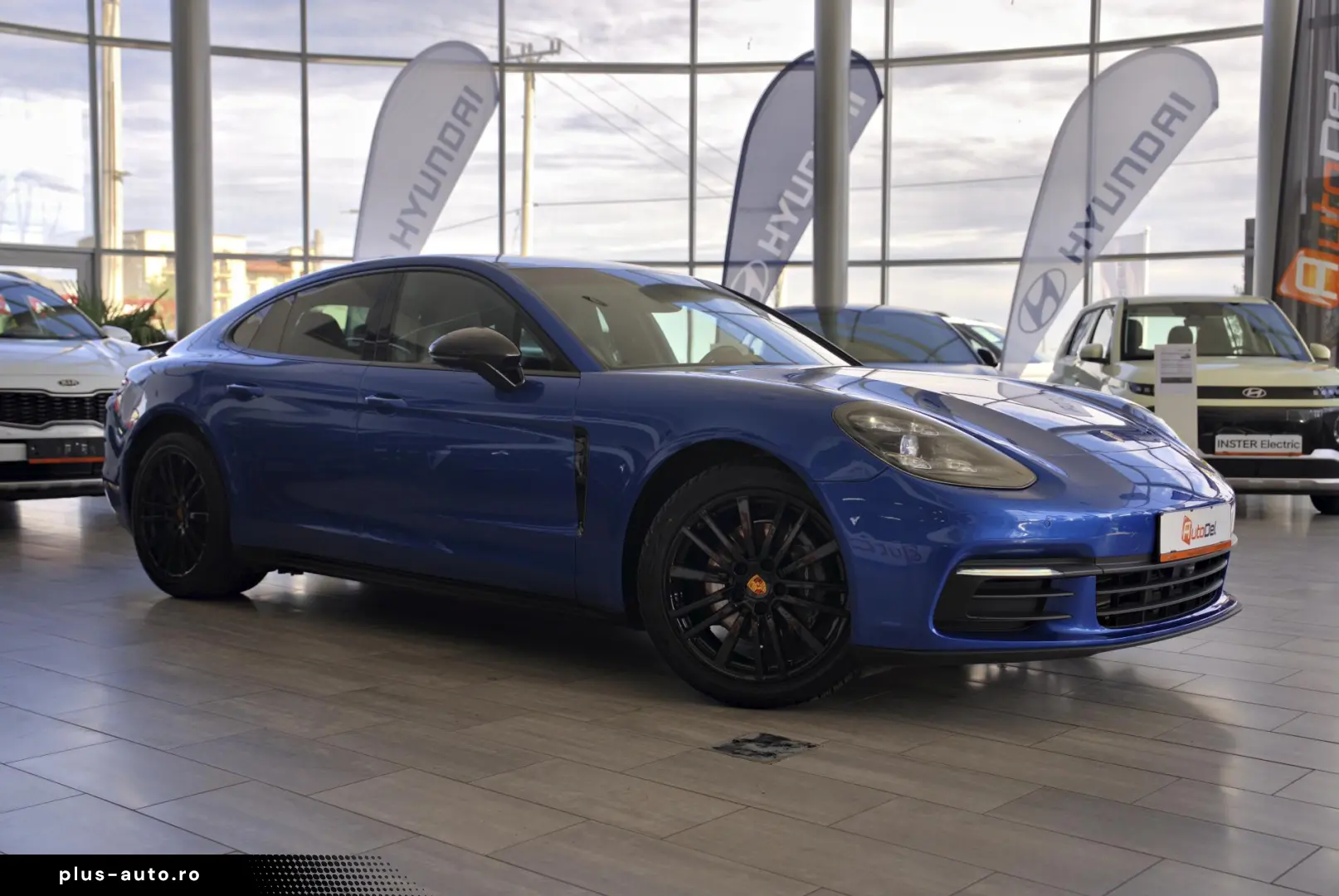 Porsche Panamera 4