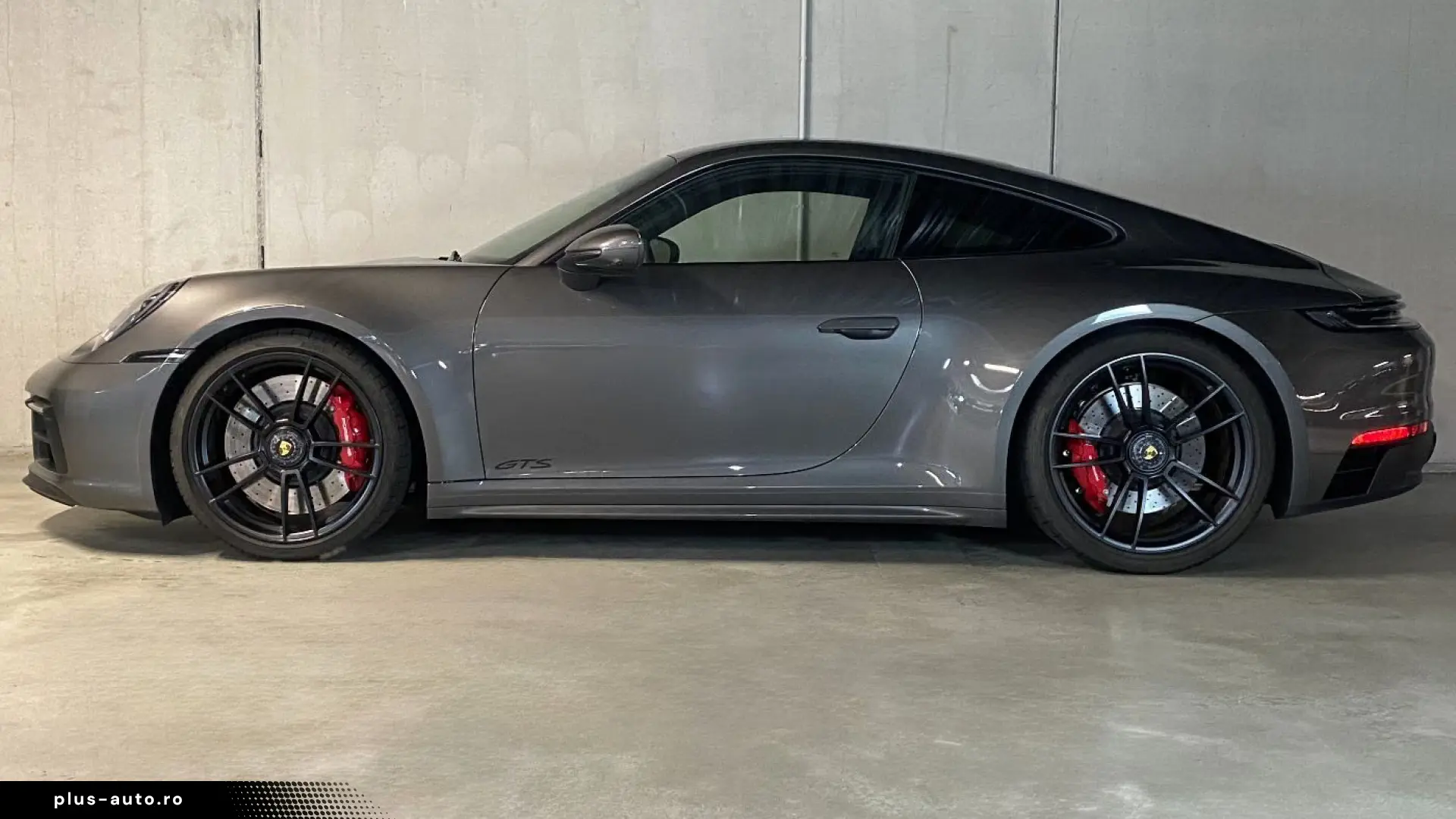 Porsche 992 (911) Carrera GTS