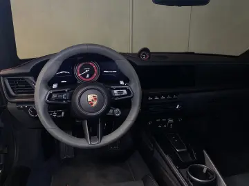 Porsche 992 (911) Carrera GTS