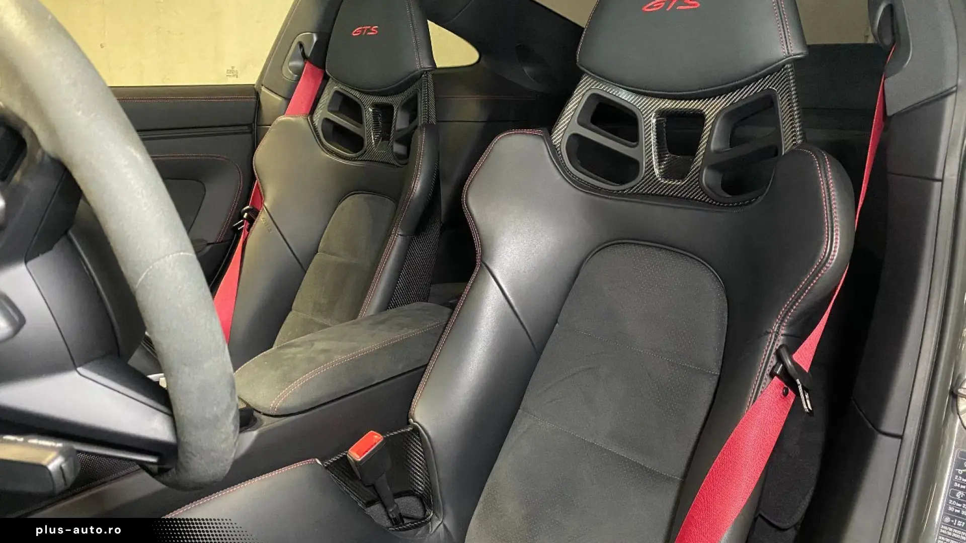 Porsche 992 (911) Carrera GTS