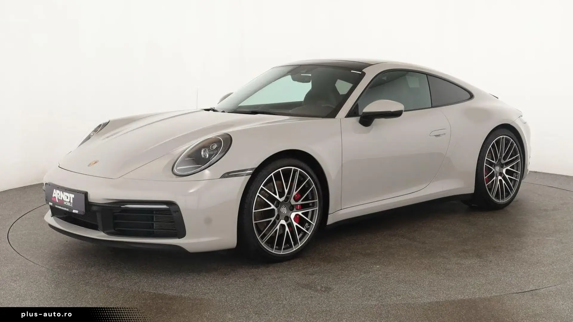 Porsche 992 911 Carrera 4S