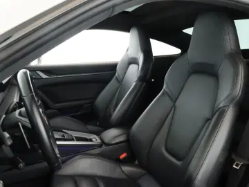 Porsche 992 911 Carrera 4S