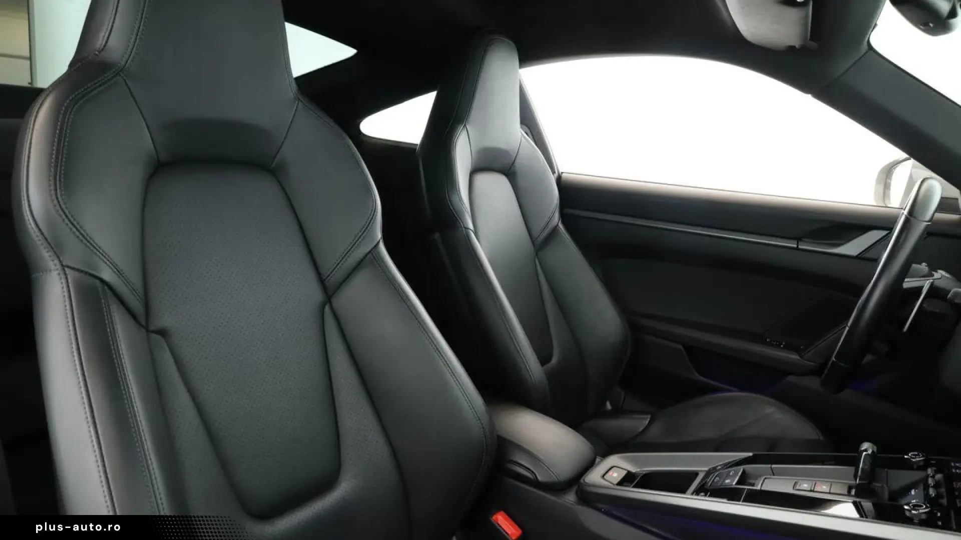 Porsche 992 911 Carrera 4S