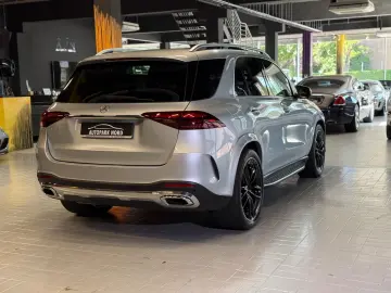 MERCEDES-BENZ GLE 450 AMG Line MULTIBEAM~PANO~AIRMAT…