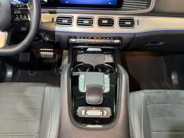MERCEDES-BENZ GLE 450 AMG Line MULTIBEAM~PANO~AIRMAT…
