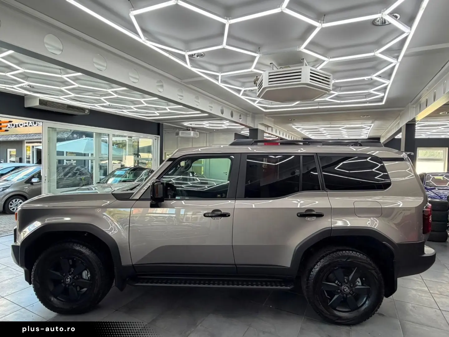 TOYOTA Land Cruiser 2 8 D-4D 151 kW AWD Executive  360