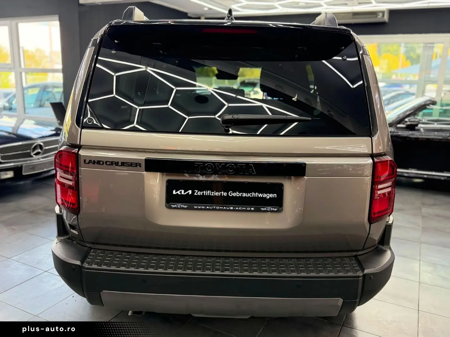 TOYOTA Land Cruiser 2 8 D-4D 151 kW AWD Executive  360