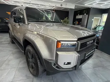 TOYOTA Land Cruiser 2 8 D-4D 151 kW AWD Executive  360