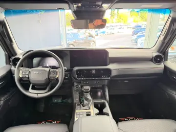 TOYOTA Land Cruiser 2 8 D-4D 151 kW AWD Executive  360