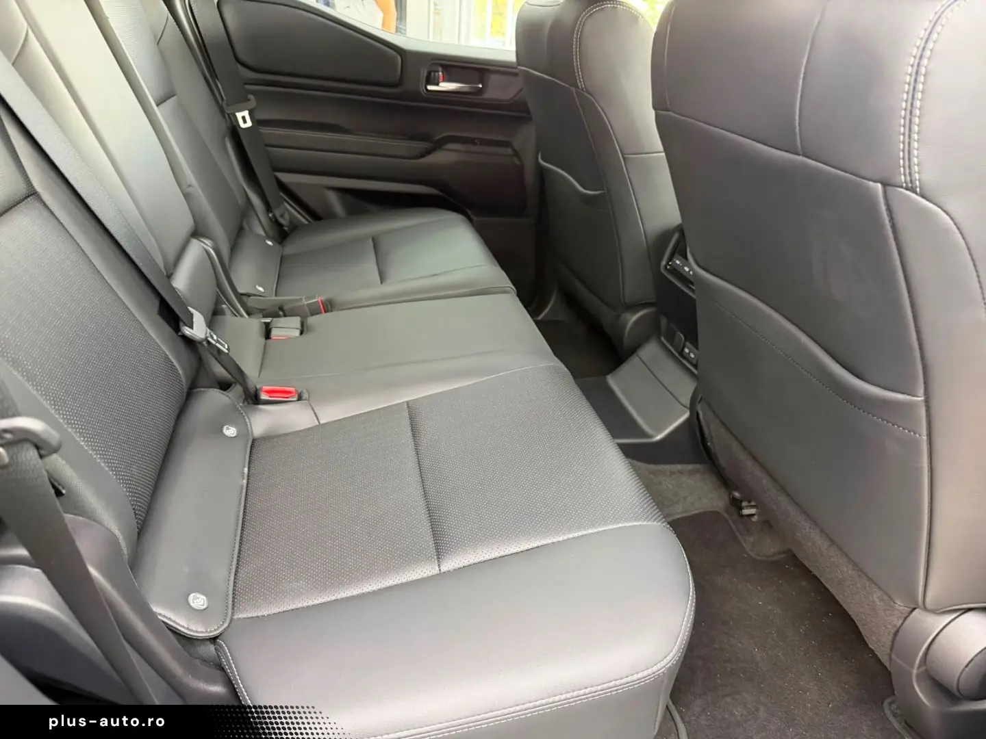TOYOTA Land Cruiser 2 8 D-4D 151 kW AWD Executive  360
