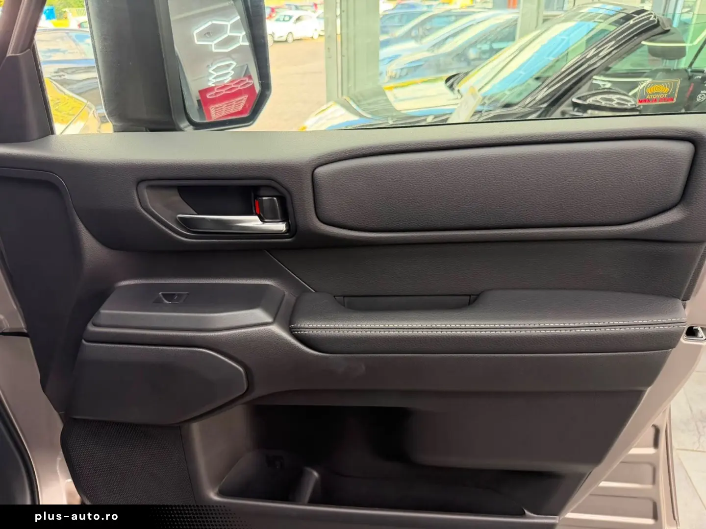 TOYOTA Land Cruiser 2 8 D-4D 151 kW AWD Executive  360