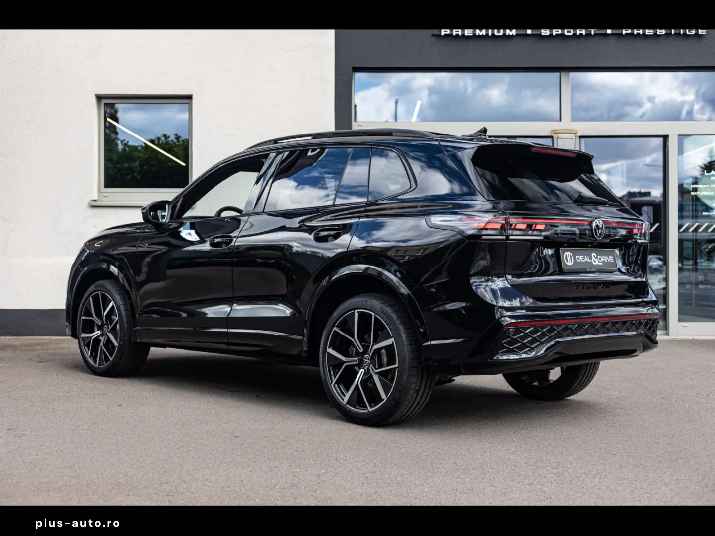 VW Tiguan 2.0 TSI 4M R-LINE BLACK PACK MASSAGE PANO
