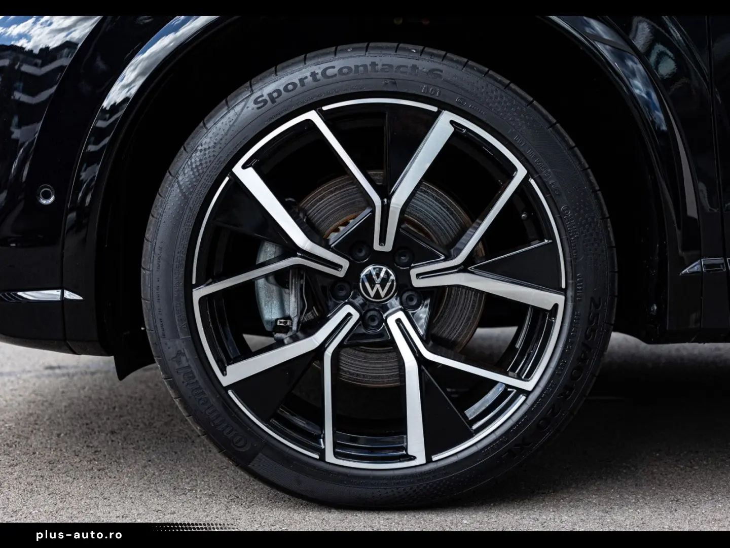 VW Tiguan 2.0 TSI 4M R-LINE BLACK PACK MASSAGE PANO