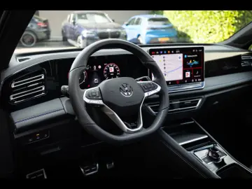 VW Tiguan 2.0 TSI 4M R-LINE BLACK PACK MASSAGE PANO