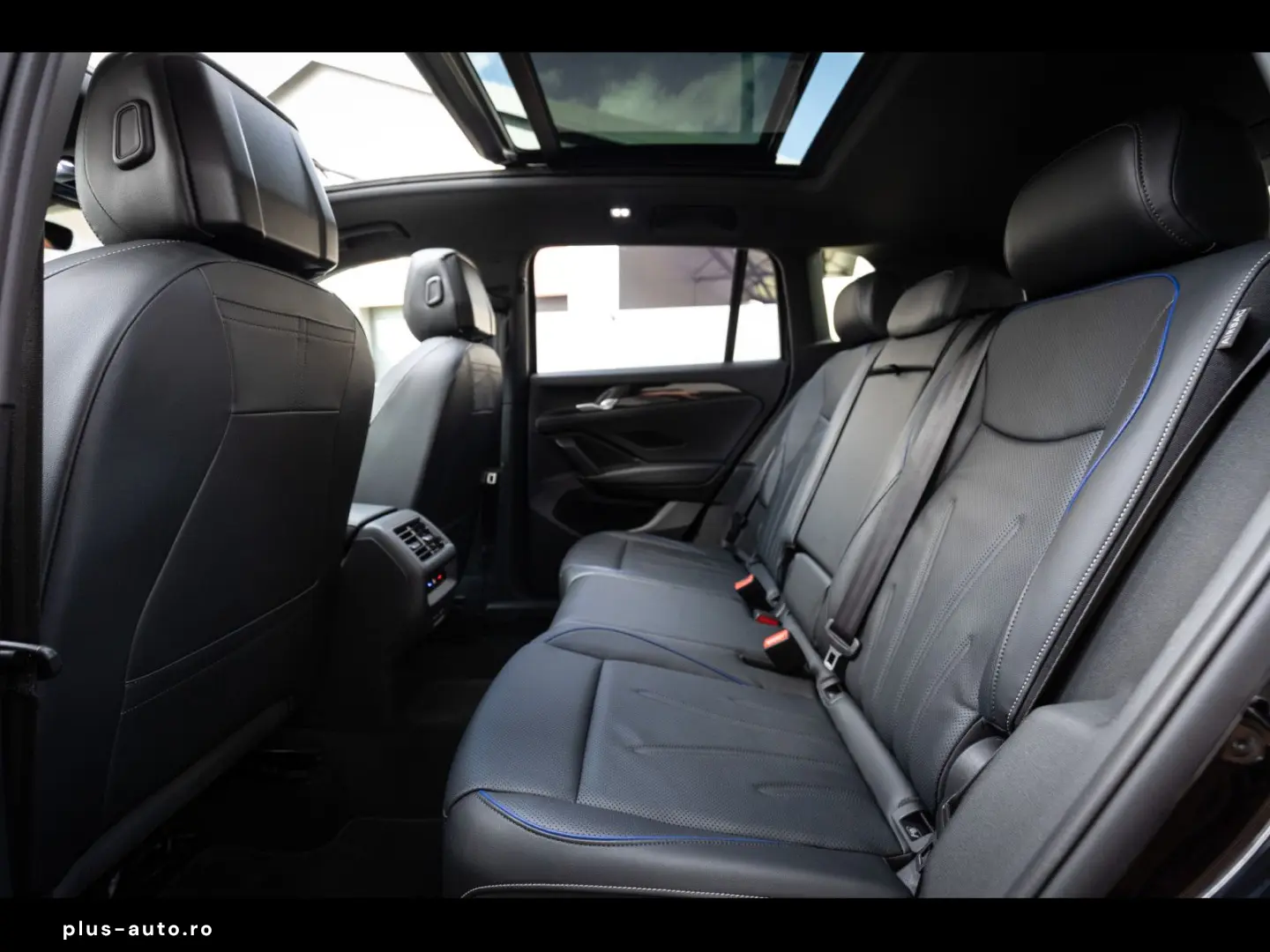 VW Tiguan 2.0 TSI 4M R-LINE BLACK PACK MASSAGE PANO
