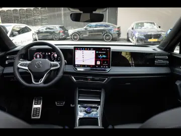 VW Tiguan 2.0 TSI 4M R-LINE BLACK PACK MASSAGE PANO