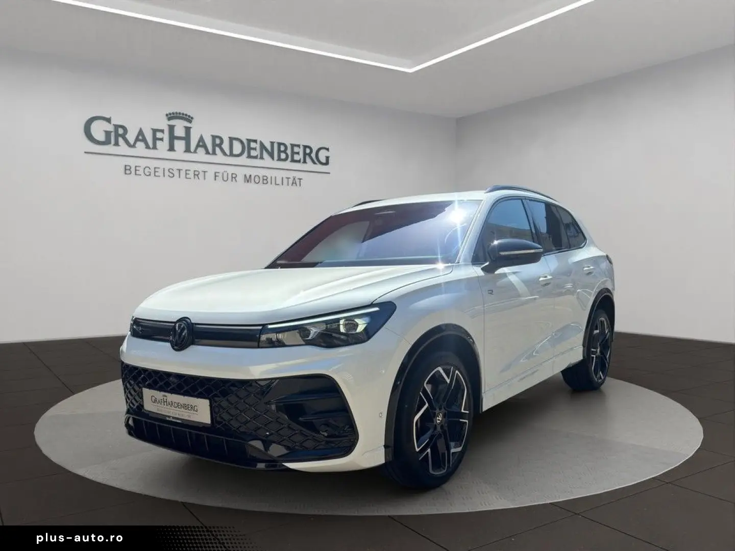 VW Tiguan R-Line BlackStyle 4Mot. TSI DSG AHK Pano